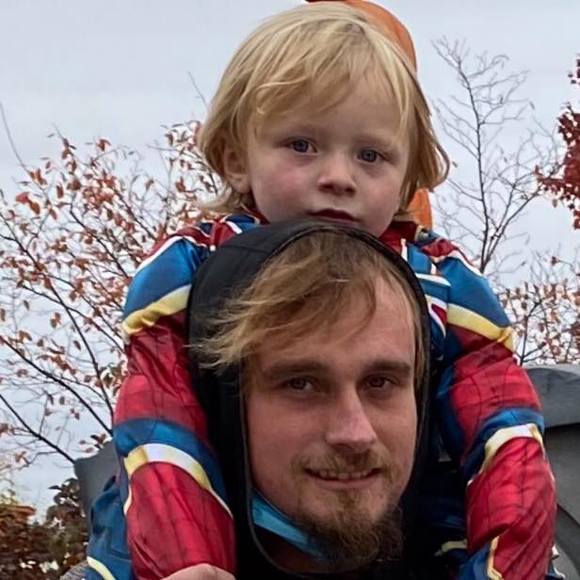 Meet your Posher, Andrew - Picture 1 of 1